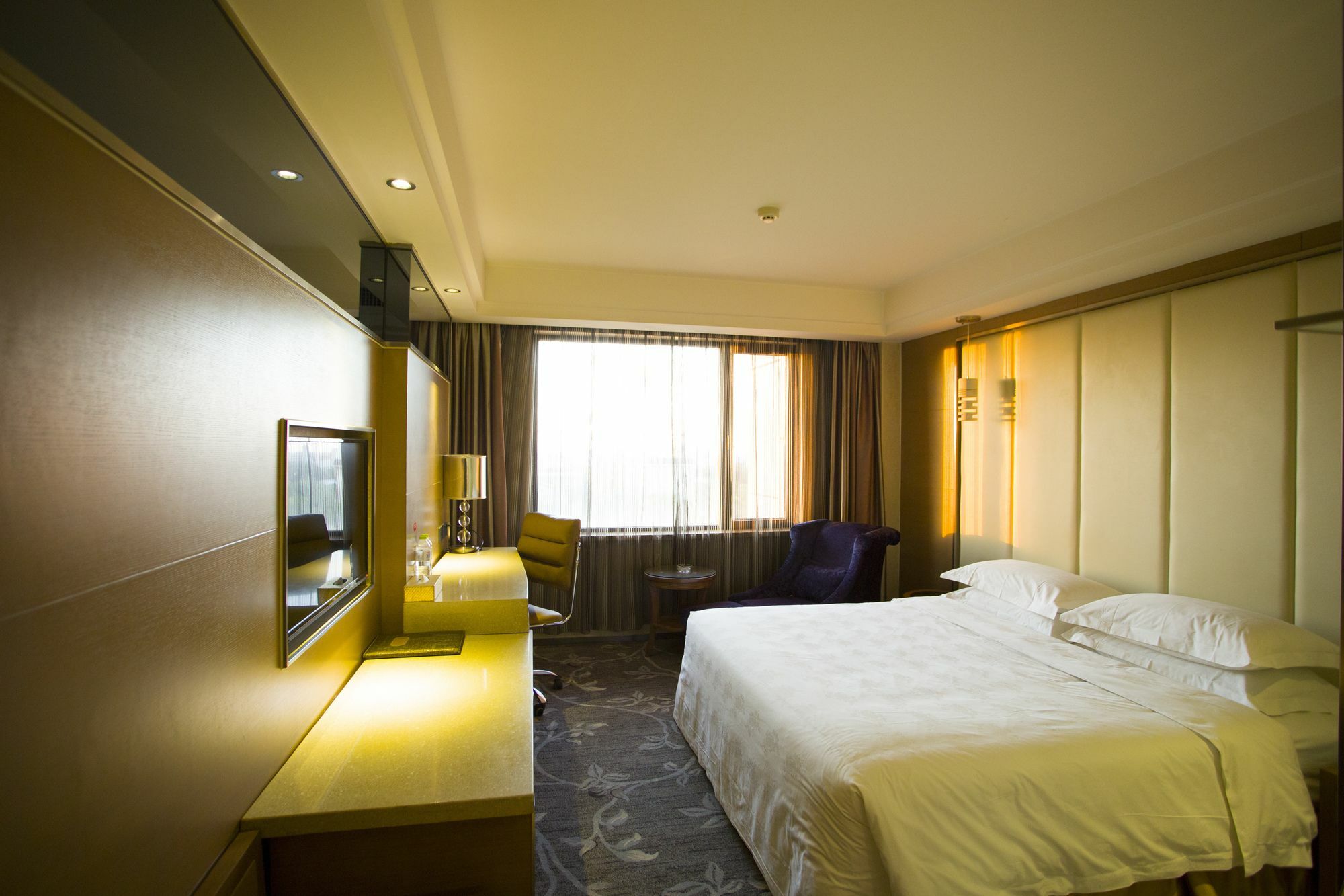 Fuke Jirui Hotel Урумки Екстериор снимка